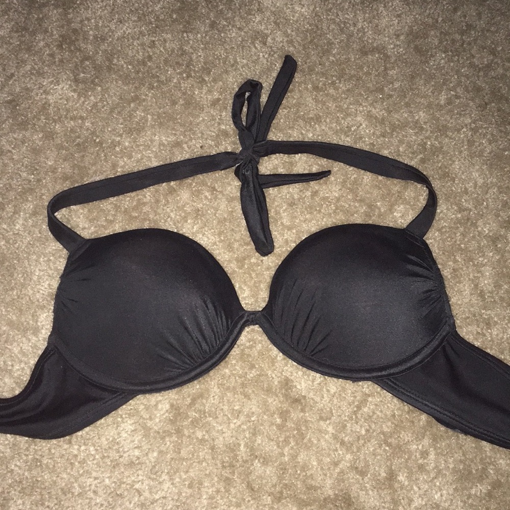 Push-up black bikini top